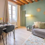 Elegant 1 Bedroom - Palais Royal 2