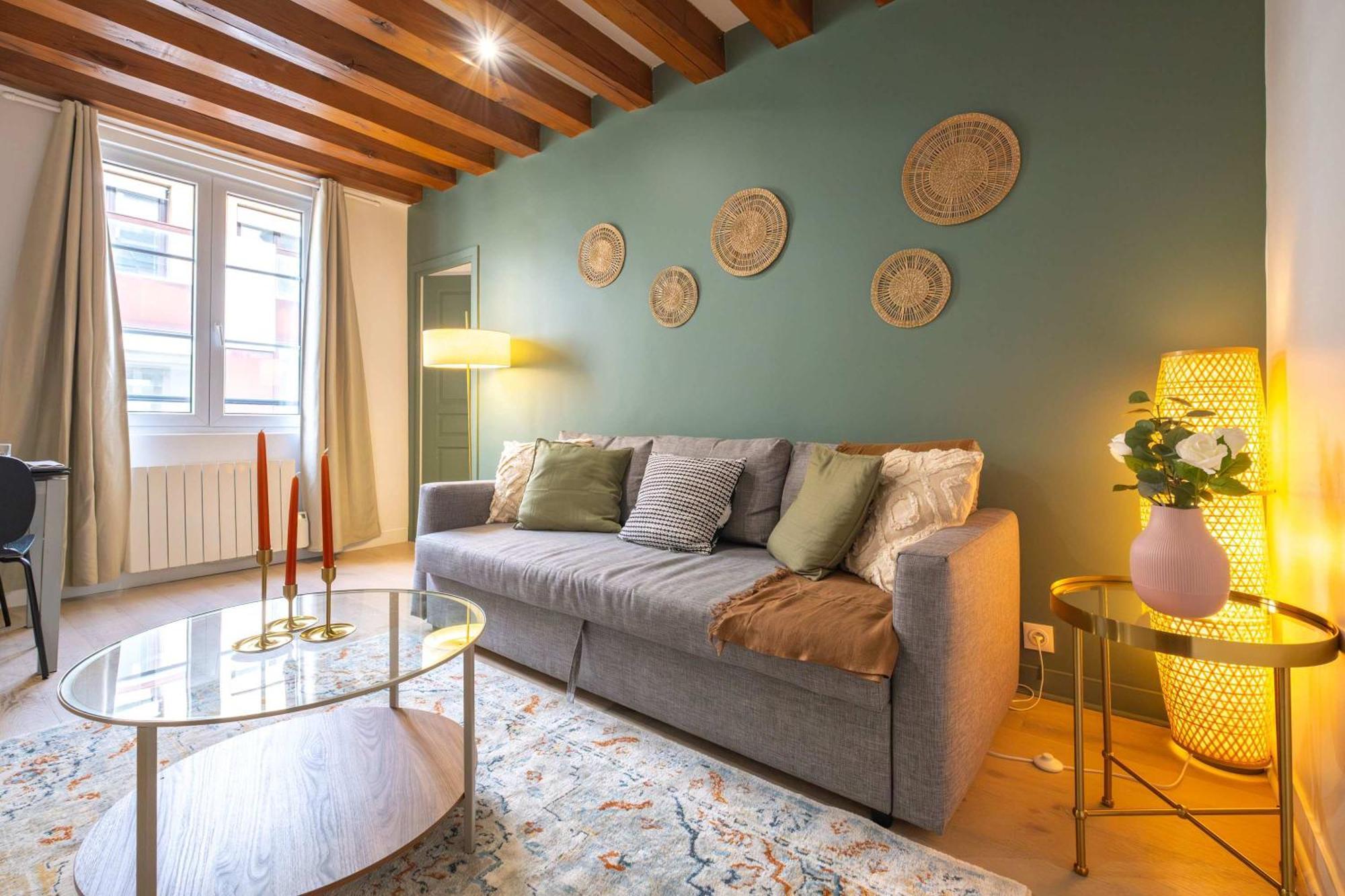 Apartment Elegant 1 Bedroom - Palais Royal 2 *